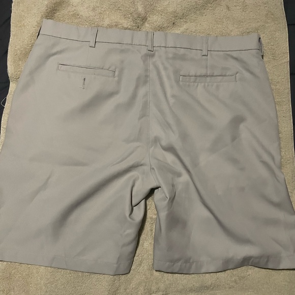 Ben hogan golf shorts size 42 - Picture 2 of 2